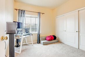 Modern California Escape Near Kayaking & Downtown!