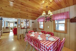 Pet-friendly Irons Cottage w/ Fire Pit & Fireplace