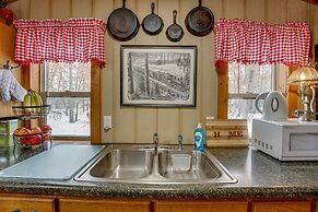 Pet-friendly Irons Cottage w/ Fire Pit & Fireplace