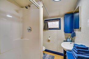 Pet-friendly Irons Cottage w/ Fire Pit & Fireplace