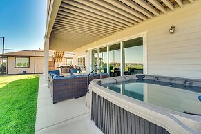 Hunt & Hike: Potholes State Park Home Hot Tub