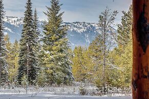 Peaceful Donnelly Retreat < 1 Mi to Lake Cascade!