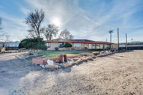 Momos Place ~ 5 Mi to Downtown Denver!