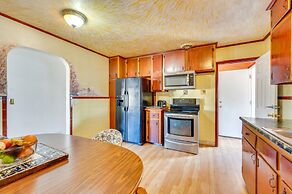 Momos Place ~ 5 Mi to Downtown Denver!