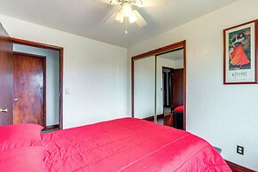 Momos Place ~ 5 Mi to Downtown Denver!