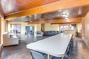 Momos Place ~ 5 Mi to Downtown Denver!