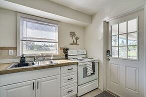 1 Mi to Boat Ramp: Bokeelia Home w/ Screened Patio