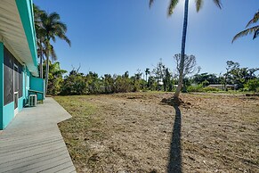 1 Mi to Boat Ramp: Bokeelia Home w/ Screened Patio