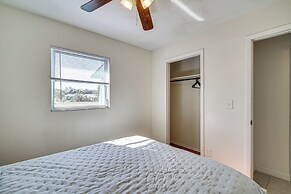 1 Mi to Boat Ramp: Bokeelia Home w/ Screened Patio