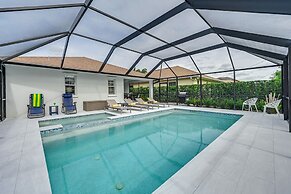 Central Naples Home w/ Private Pool, Spa & Lanai!