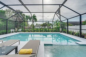 Central Naples Home w/ Private Pool, Spa & Lanai!