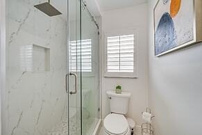 Central Naples Home w/ Private Pool, Spa & Lanai!