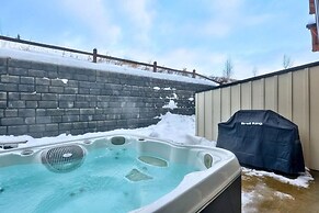 Echo Landing #20 3 Bedroom Townhouse