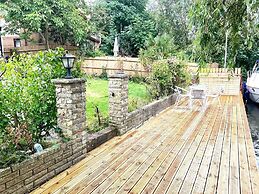 Sleeps 8 Thamefront Gem w/ Petsok, Free Parking