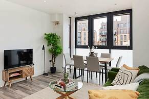 The Wembley Hideaway - Bright 2bdr Flat