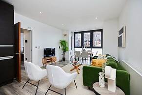 The Wembley Hideaway - Bright 2bdr Flat