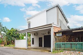 OYO 93476 Owo Guest House Syariah