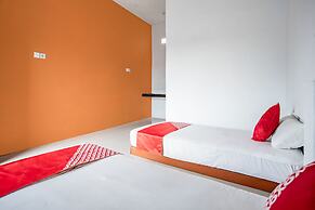 OYO 93476 Owo Guest House Syariah