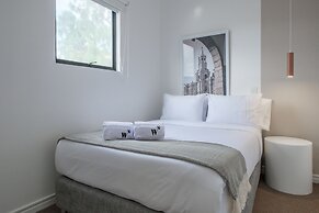 Street By Wynwood House