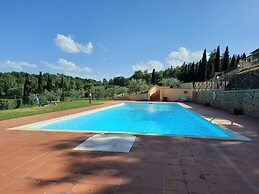 3bed Duplex - Balcony, Private Pool & Fireplace