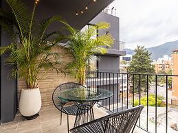 Muttuo by Wynwood House