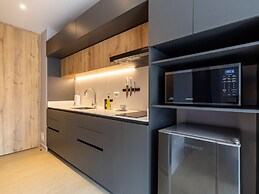 Muttuo by Wynwood House