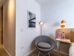 Muttuo by Wynwood House