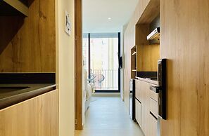 Muttuo by Wynwood House