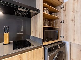 Muttuo by Wynwood House