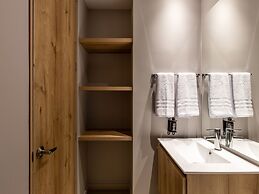 Muttuo by Wynwood House