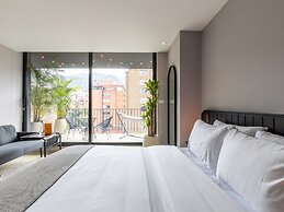 Muttuo by Wynwood House