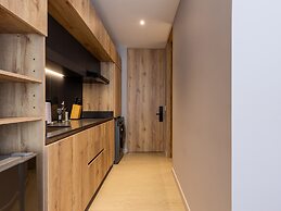 Muttuo by Wynwood House