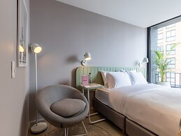 Muttuo by Wynwood House