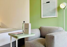 Muttuo by Wynwood House