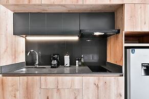 Muttuo by Wynwood House