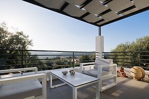 Gaia - A Secret Luxury Hideaway