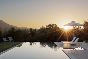 Myrtia - Luxury Hidden Gem