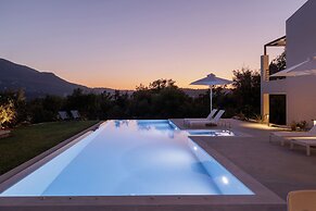 Myrtia - Luxury Hidden Gem