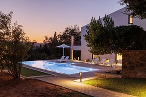 Myrtia - Luxury Hidden Gem