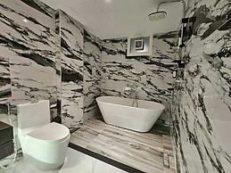 Royal Plaza Hotel - Duqm