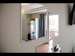 Room in Guest Room - Girogiali Beach Hotel