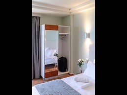 Room in Guest Room - Girogiali Beach Hotel