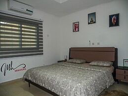 MH SERVICES RESIDENCE