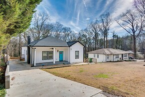 Spacious Atlanta Home w/ Deck < 5 Mi to Downtown!