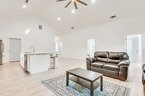 Spacious Atlanta Home w/ Deck < 5 Mi to Downtown!