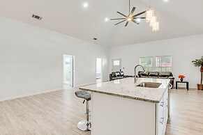 Spacious Atlanta Home w/ Deck < 5 Mi to Downtown!