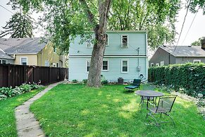 Chic Minneapolis Apt - 6 Blocks to Lake Nokomis!