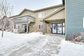 First-floor Big Sky Condo With Hot Tub!