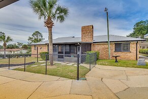 Pensacola Home w/ Screened Porch: 10 Mi to Beach!