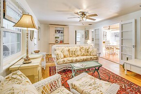 Vintage Mount Dora Cottage w/ Screened Porch!